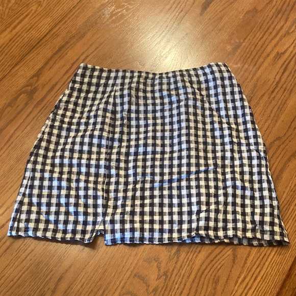 American Eagle Outfitters Dresses & Skirts - American Eagle‎ Outfitters Black and White Checkered Mini Skirt